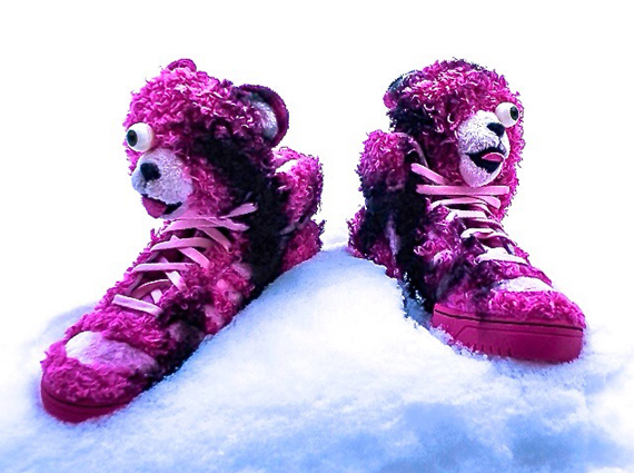 Die verrücktesten Jeremy Scott Sneaker – Adidas Originals “Bad BeAr” By Revive Customs (+English version)