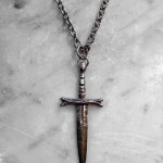 Dagger-Necklace-01b_large