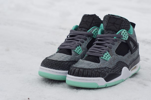 Die besten Sneaker 2014 – Air Jordan 4 „Green Glow Python” by JBF Customs (+English version)