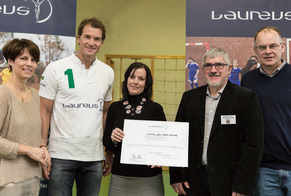 Jens Lehmann gibt Startschuss für LAUREUS PROJEKT KICKING GIRLS in Ludwigshafen