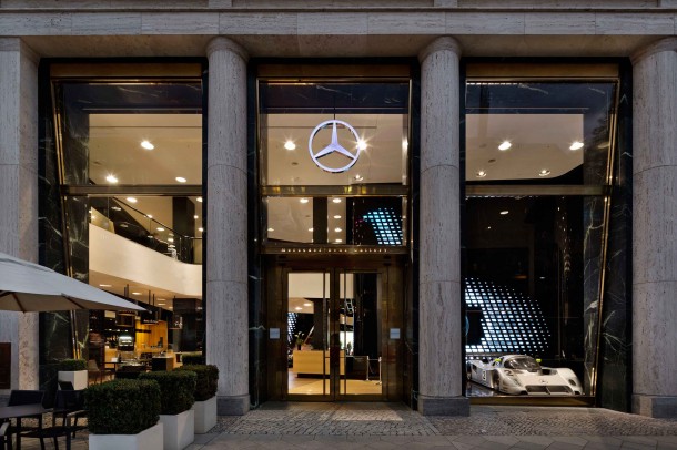 Besucherrekorde in den Mercedes-Benz Galleries Berlin und München