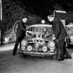 P90141927-paddy-hopkirk-henry-liddon-in-the-mini-cooper-at-the-rallye-monte-carlo-1964-01-2014-231px